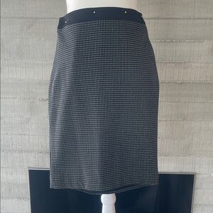 Super stretch knit Black and White Pencil Skirt